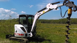 Аренда экскаватора погрузчика с ямобуром в Когалым цена от 1544 руб